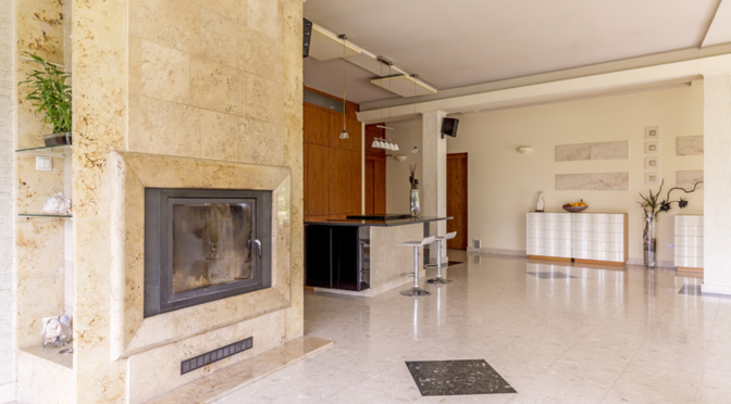 Experienced Tilers Gold Coast by Avid Tiling providing high-quality residential and commercial floor and wall tiling services.