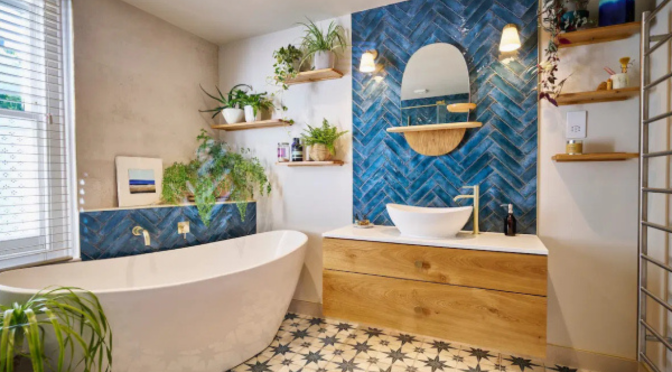 Modern bathroom tiling Brisbane completed by Avid Tiling featuring premium wall tiles, floor tiles and stylish bathroom renovation finishes.